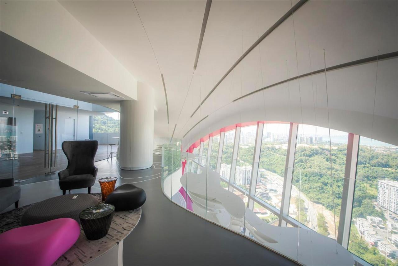 Arte S Suite 3房式度假公寓套房 บายันเลอปาส ภายนอก รูปภาพ