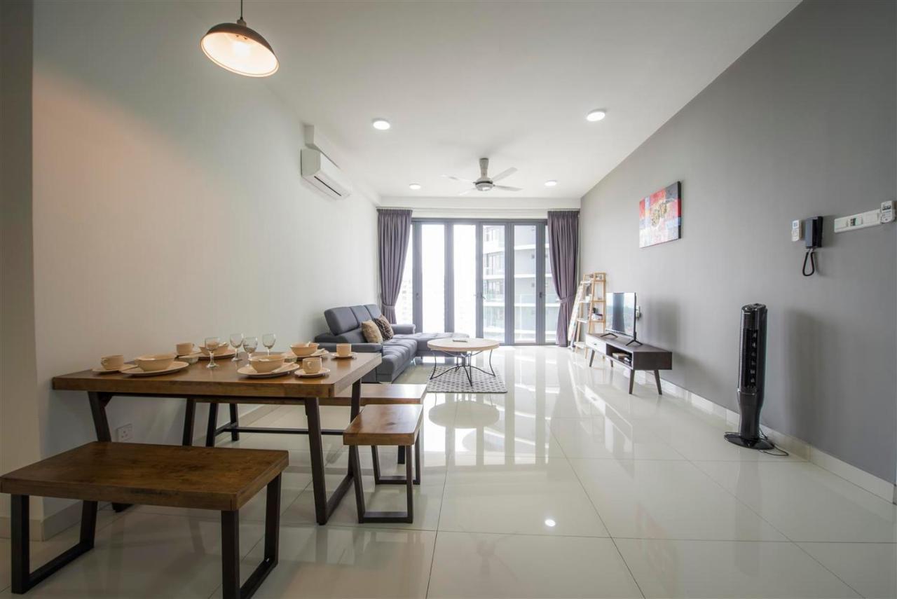 Arte S Suite 3房式度假公寓套房 บายันเลอปาส ภายนอก รูปภาพ